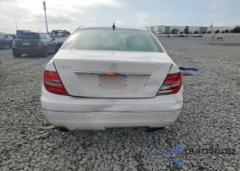 2013 Mercedes-Benz C 250 from USA, damaged, VIN WDDGF4HB2DA808138